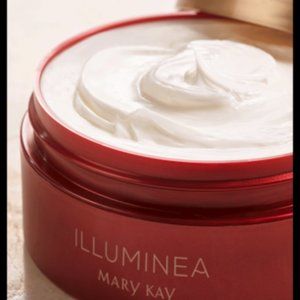 LImited Edition Body Souffle - Illuminea - Mary Kay